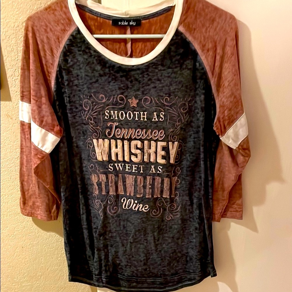 Women's Graphic Raglan Top - Black and Brown